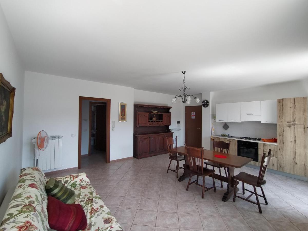 Appartamento A Marta Nel Lago Di Bolsena エクステリア 写真